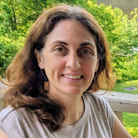 Portrait of Laura McCran-McDermott